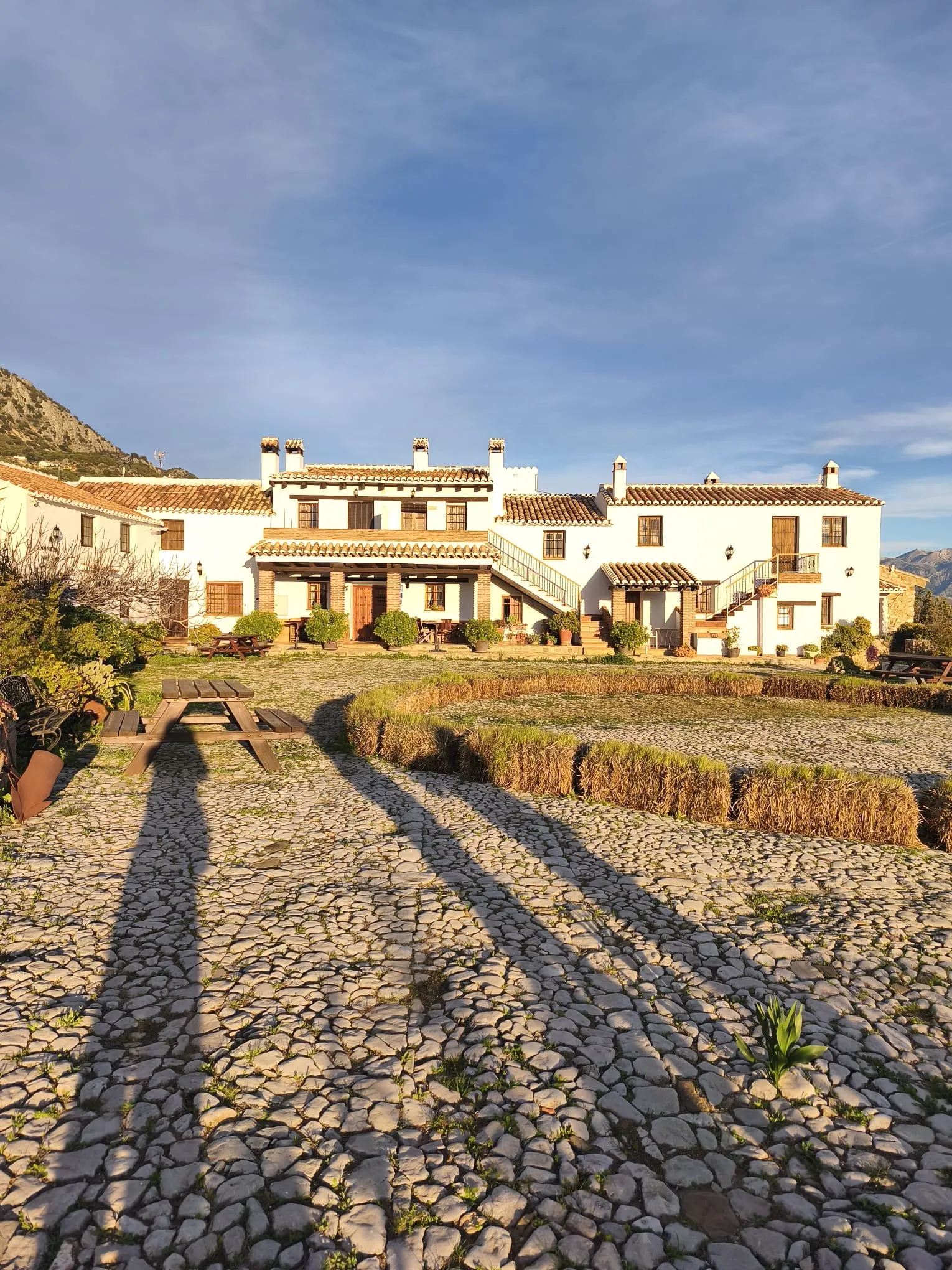 Cortijo Las Monjas - Retiro de mujeres en Málaga